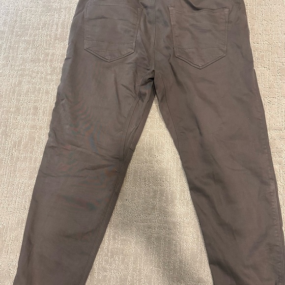 Men's Charcoal Cargo Pants - Picture 3 of 3